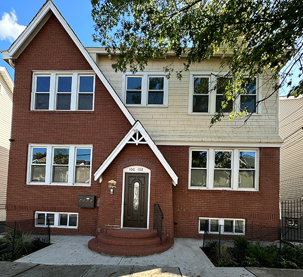 100-102 Grand Ave, #1L